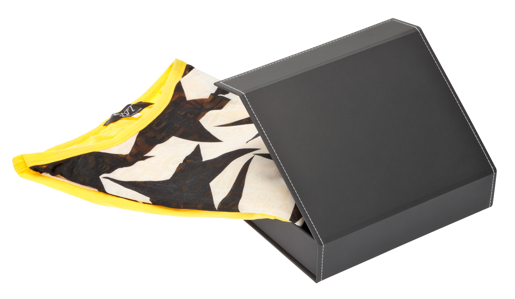 High-quality packaging for your women's fashion High-quality packaging for your women's fashion