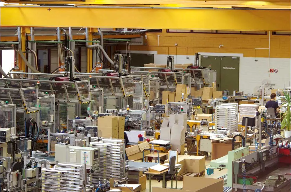 Injection moulding.<br>Step by step.