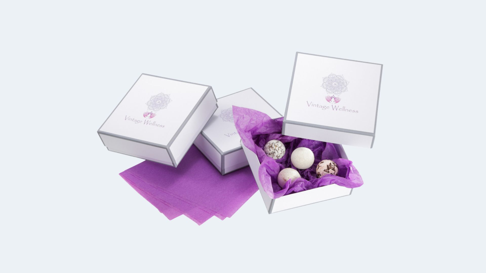 Packaging with logo<br>from 500 pieces Packaging with logo<br>from 500 pieces