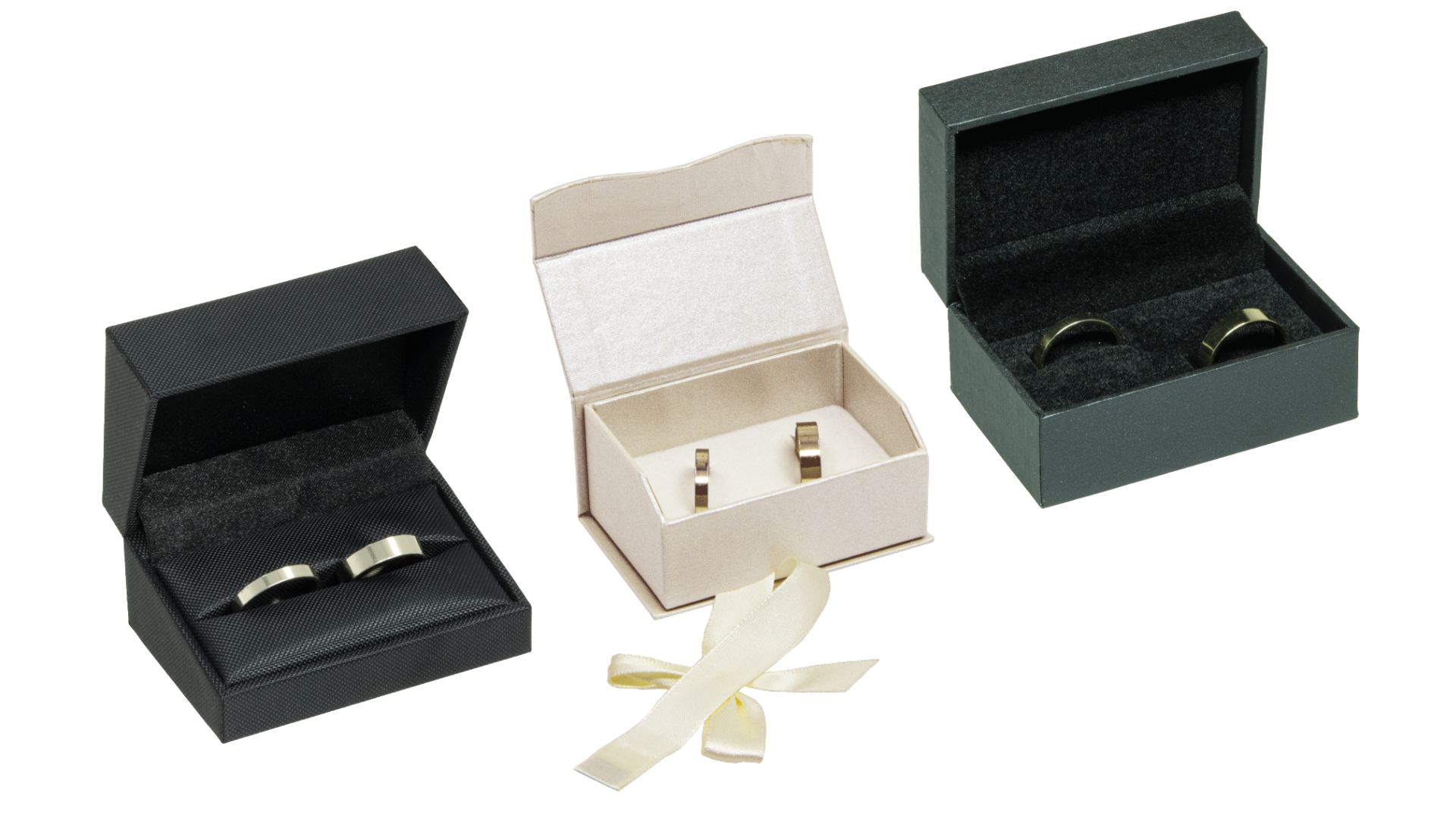 Our jewellery packaging for wedding rings