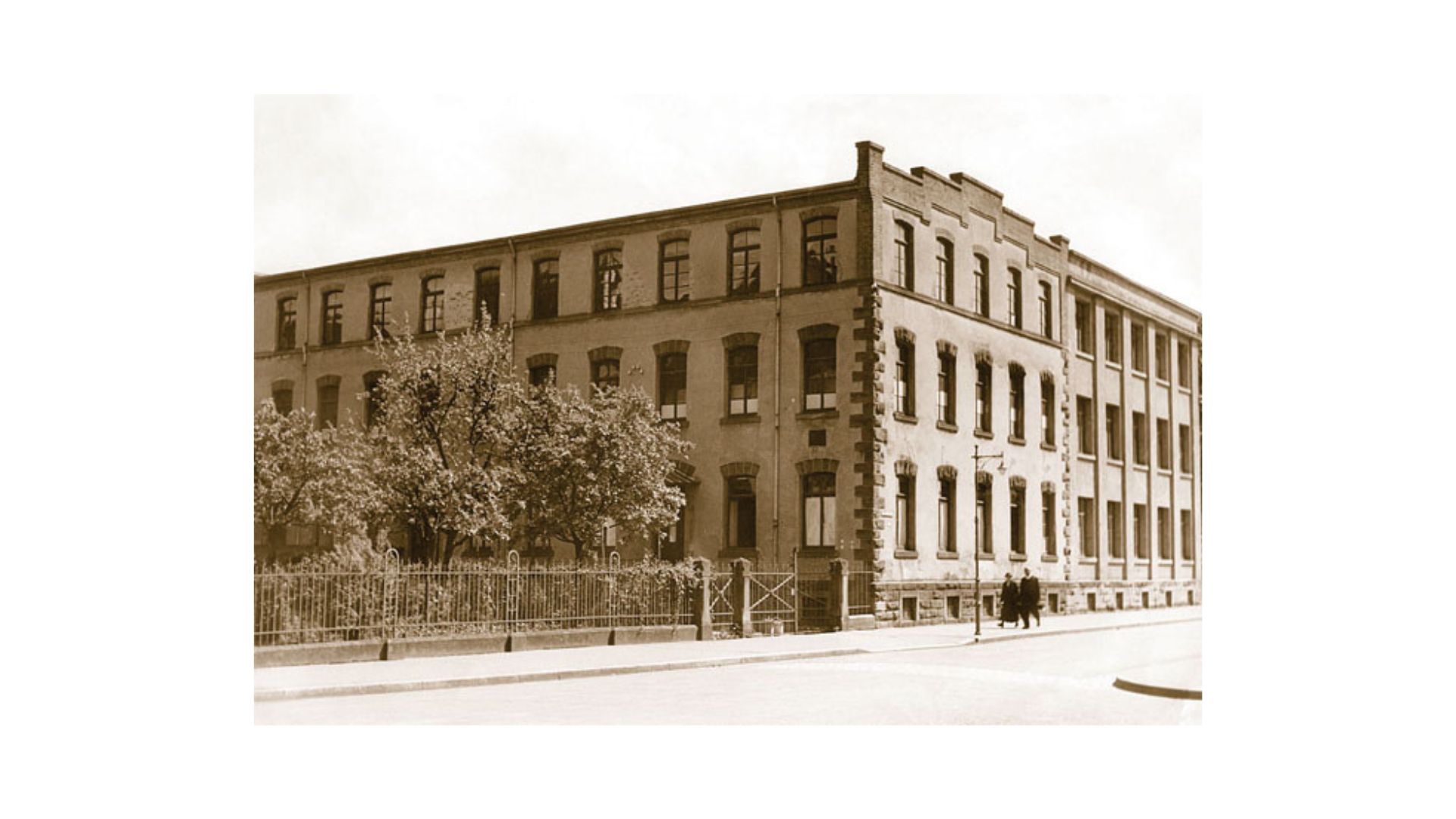 1937: The beginning in Lahr