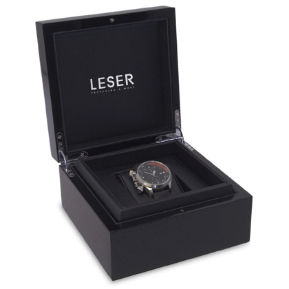 Luxury wooden cases for watches