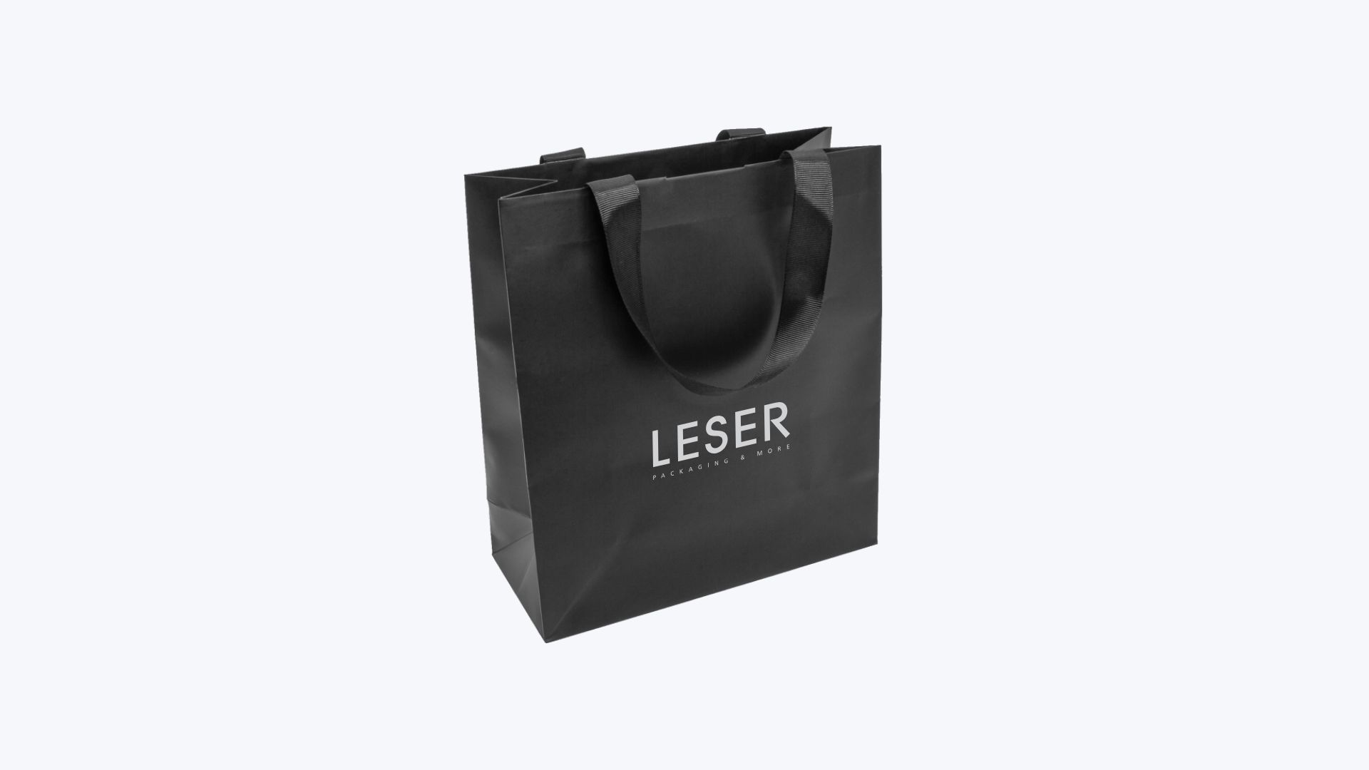 Paper carrier bags<br>finished with print Paper carrier bags<br>finished with print